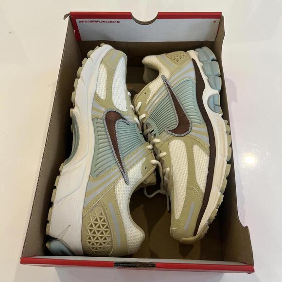 Nike Zoom Vomero 5 Team Gold Seafoam IB2987-700 Men\'s Size 11.5